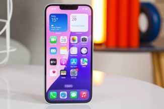 アップル iPhone 16e